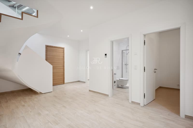 Exclusivité : Appartement triplex de 4/5 chambres à proximité du Collège du Léman (5)