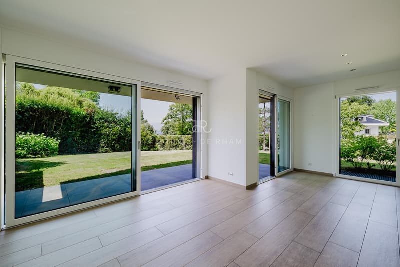 Magnifique villa contemporaine avec vue lac (3)