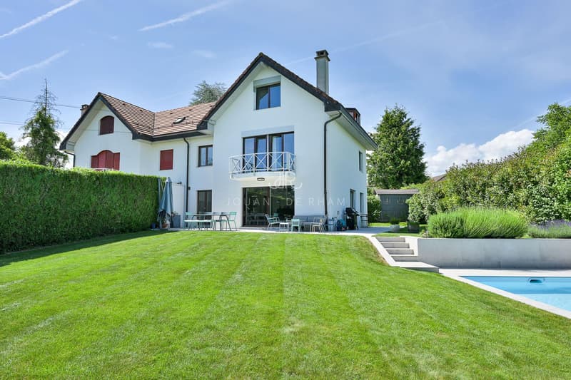 Belle villa jumelle avec piscine dans emplacement stratégique - Mies (2)