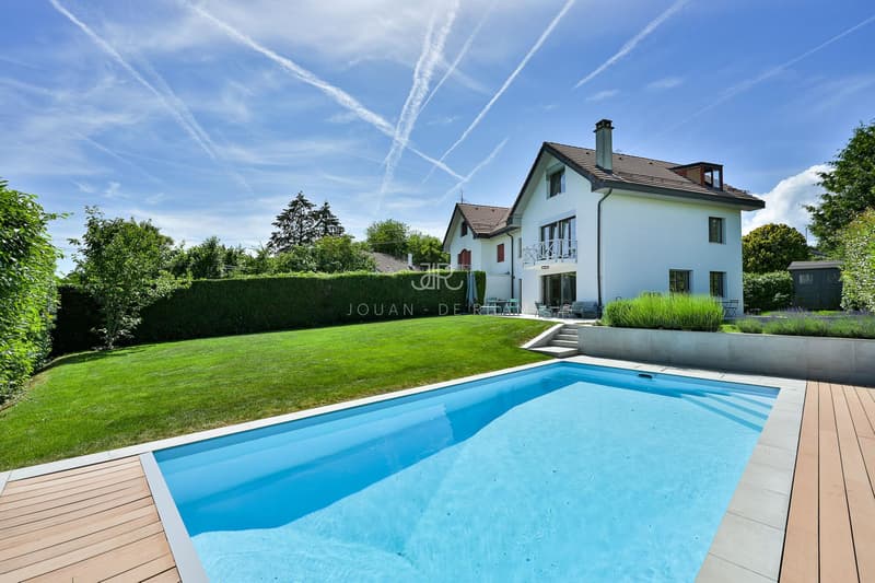 Belle villa jumelle avec piscine dans emplacement stratégique - Mies (1)