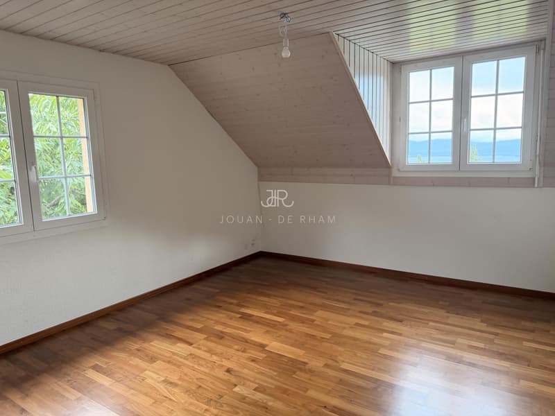 Mont-sur-Rolle | Villa avec piscine et vue imprenable (11)
