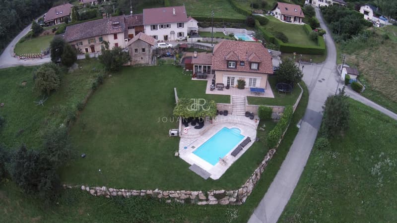 Mont-sur-Rolle | Villa avec piscine et vue imprenable (7)