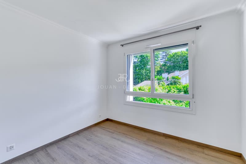 Magnifique villa moderne proche du lac (7)