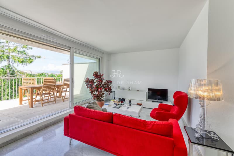 Cologny | Appartement de 4 pièces en attique avec vue imprenable (4)
