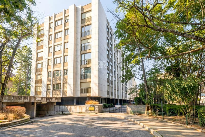 Cologny | Appartement de 4 pièces en attique avec vue imprenable (1)