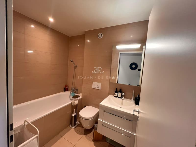 Cologny : magnifique appartement de 4 pièces en attique dans un parc de 3 hectares (8)