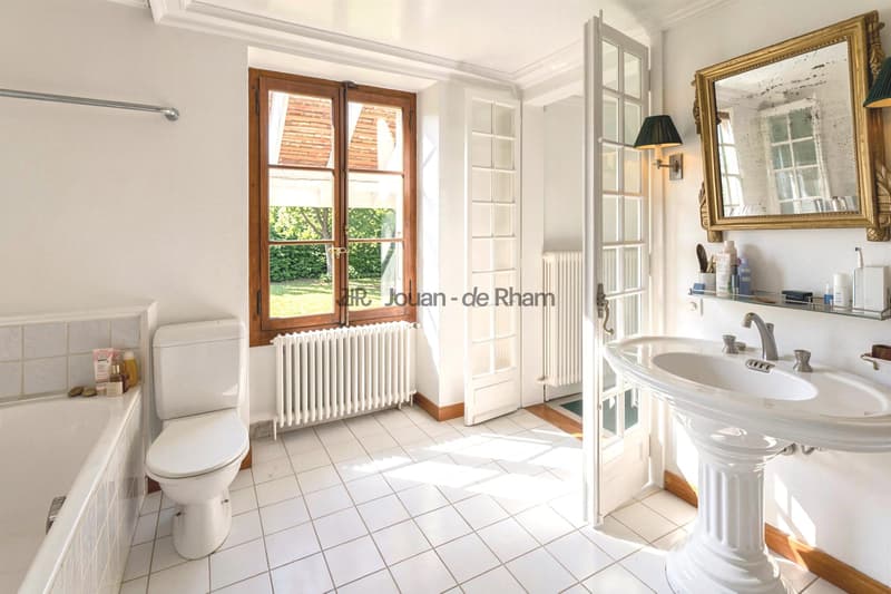 Élégante maison de caractère au coeur de la campagne genevoise (11)
