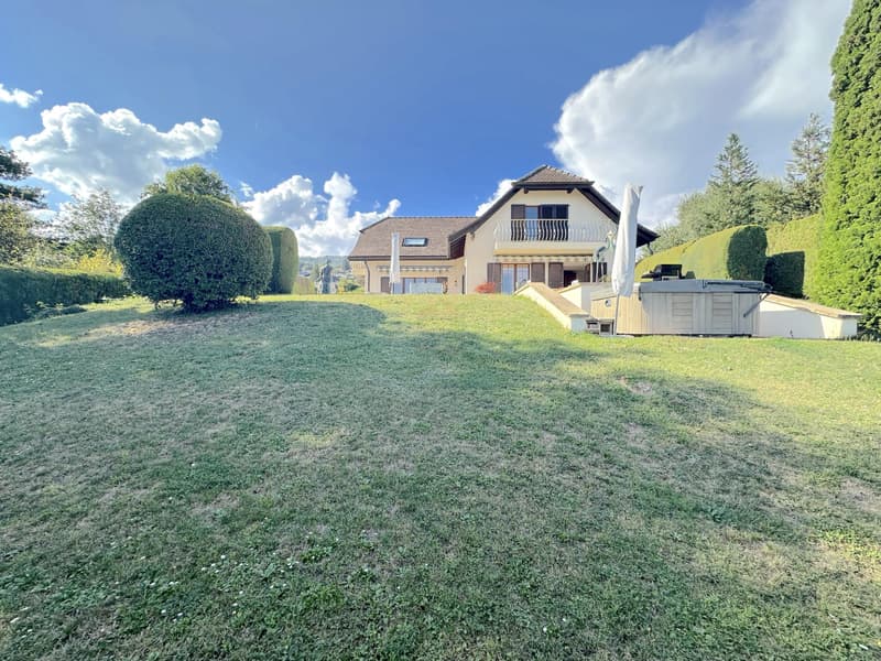 Authentique Maison Vaudoise avec Vue dégagée sur les Alpes et le lac | homegate.ch