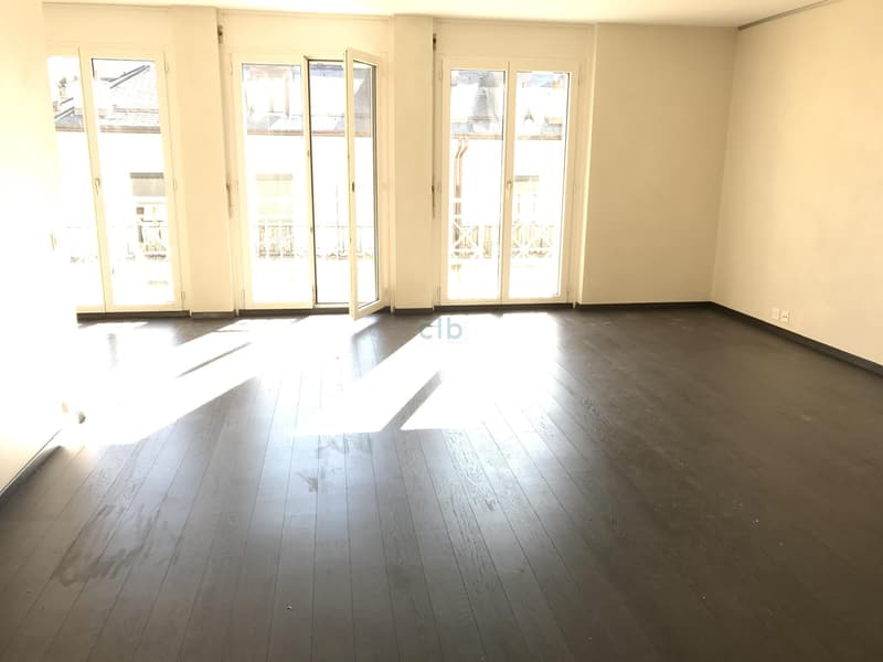 A LOUER PLAINPALAIS -Très bel appartement de 5 pièces avec balcon (5)