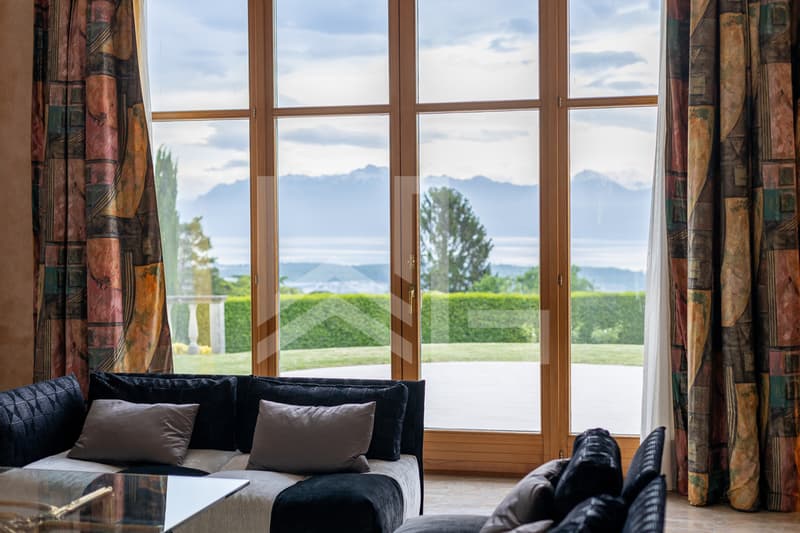 Villa avec vue imprenable sur la Côte, le Lac et les Alpes (10)