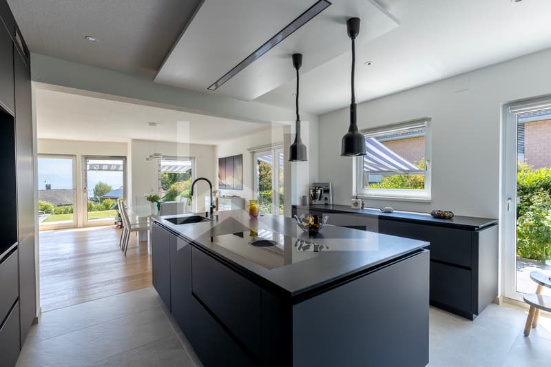 Propriété contemporaine avec vue (4)
