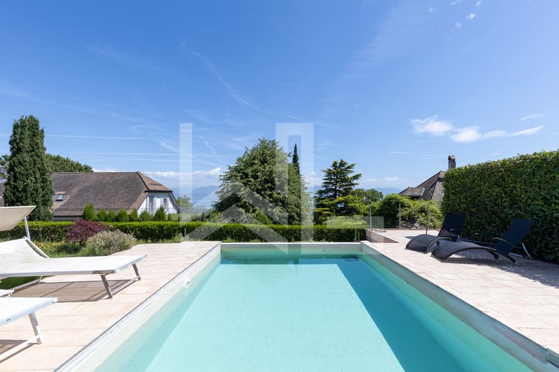 Superbe propriété contemporaine avec vue panoramique (10)