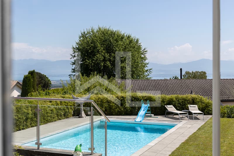 Propriété contemporaine avec vue (9)