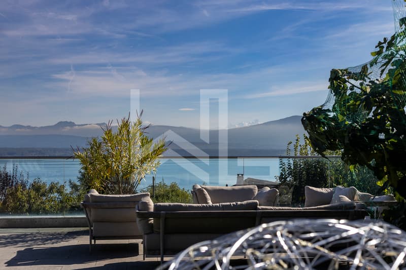 Une adresse d'exception face au Léman et aux Alpes (2)