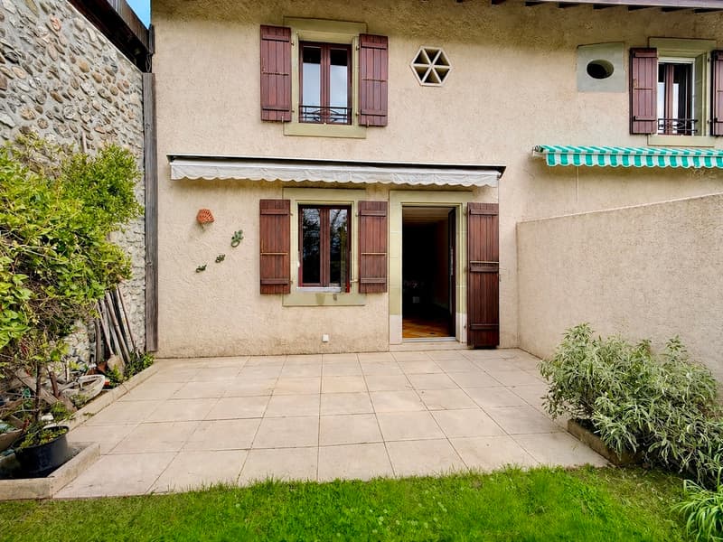 Authentique maison de village avec jardin privatif en bordure de zone agricole (1)