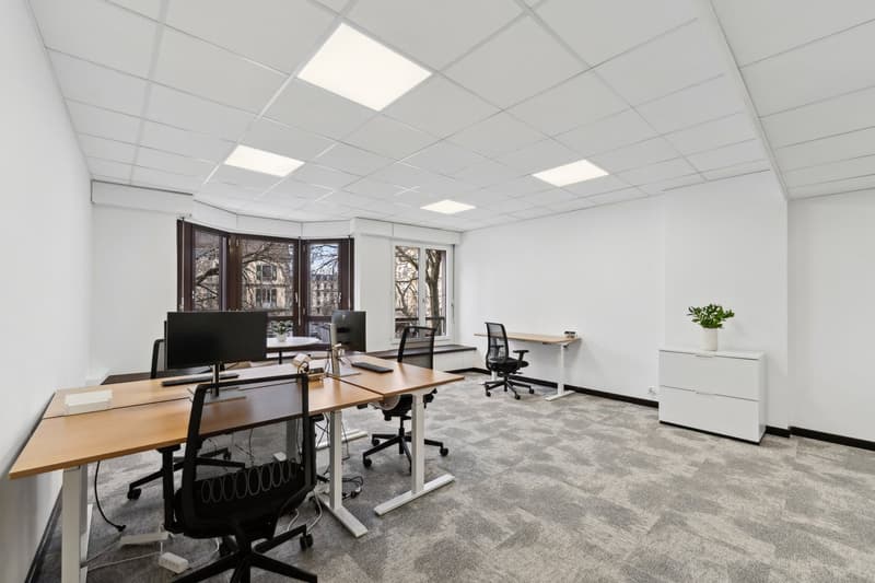 Très beau bureau moderne et équipé à Florissant (1)