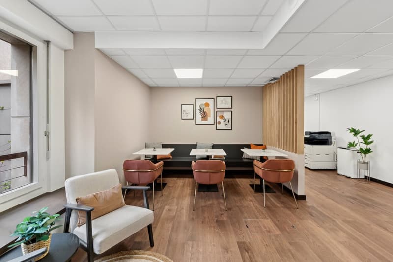 Très beau bureau moderne et équipé à Florissant (10)