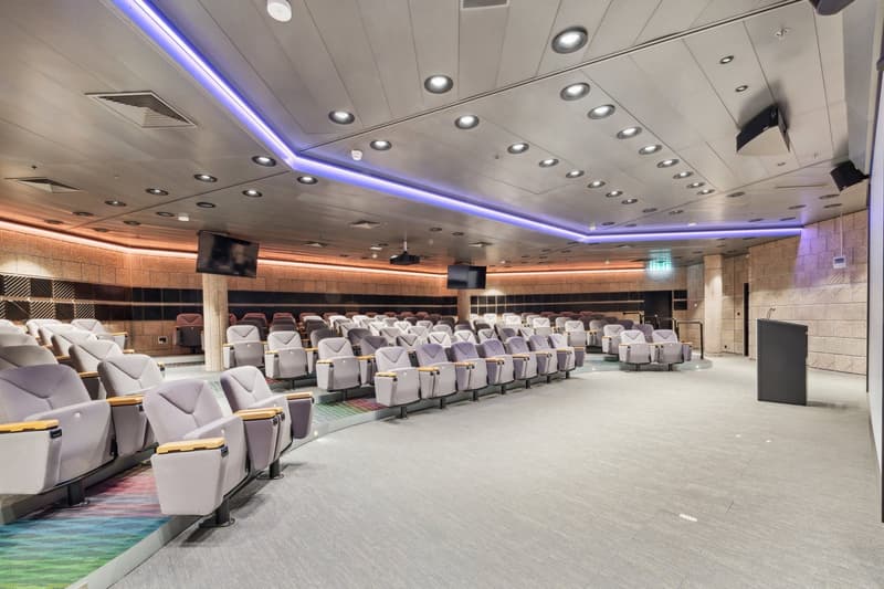Superbes bureaux équipés dans un immeuble emblématique (12)