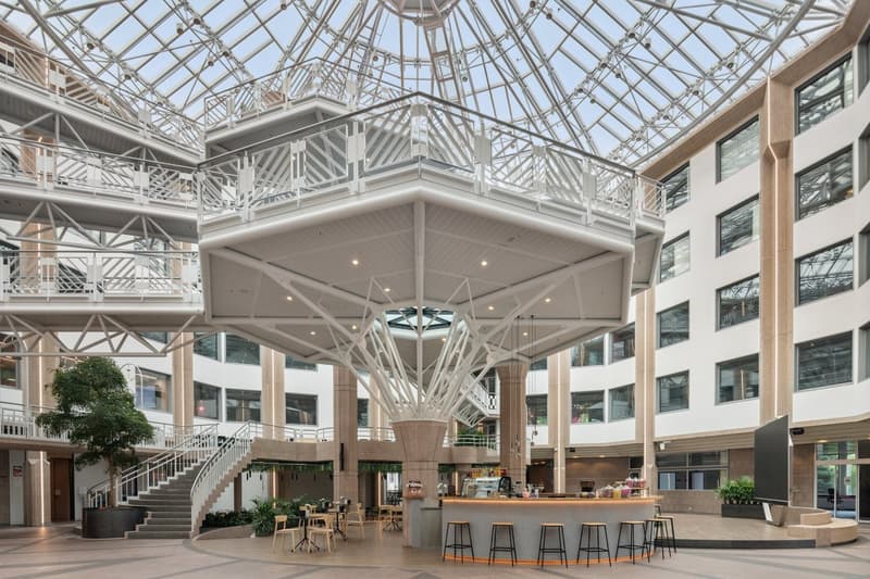 Superbes bureaux équipés dans un immeuble emblématique (10)