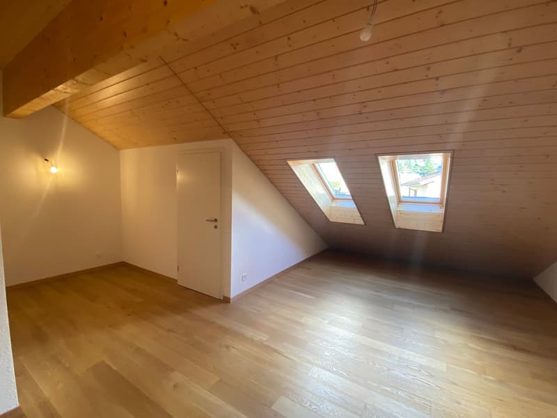 Spacieux appartement duplex de 5.5 pièces avec vue panoramique à Blonay (23)