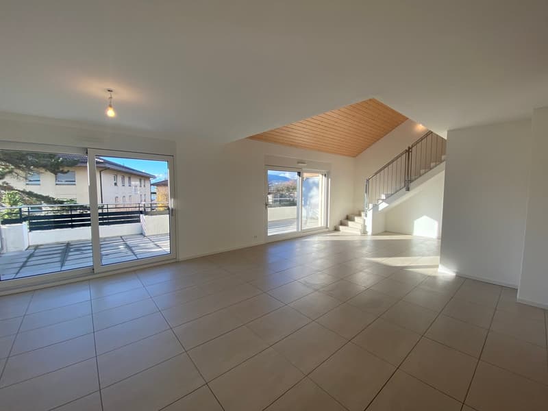 Spacieux appartement duplex de 5.5 pièces avec vue panoramique à Blonay (5)