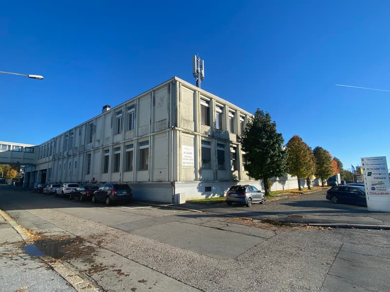 Dépôt de 250m2 à Romanel-sur-Lausanne (1)