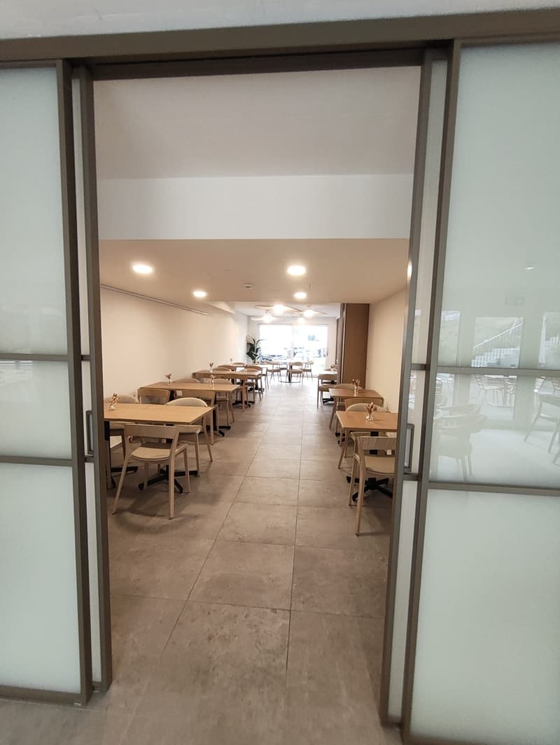Restaurant clé en main à louer dans une résidence neuve à deux pas de la Gare (6)