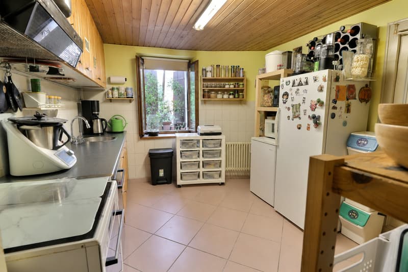 Grande maison idéalement située en viager semi occupé sans rente (3)