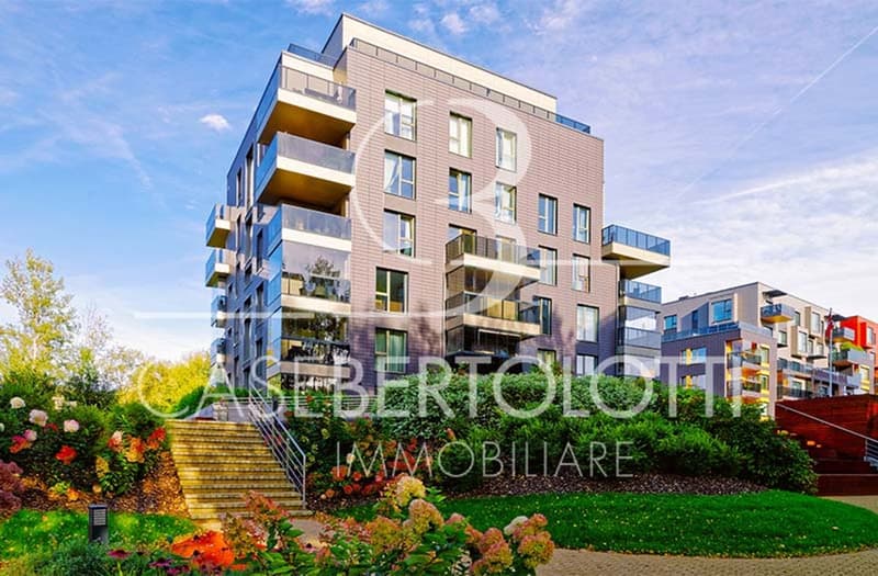 Edificio residenziale con 5 appartamenti in posizione tranquilla vicino al Monte Caslano (1)
