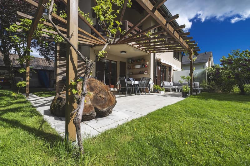 Villa familiale entièrement rénovée avec jardin et vue dégagée - Epalinges (13)