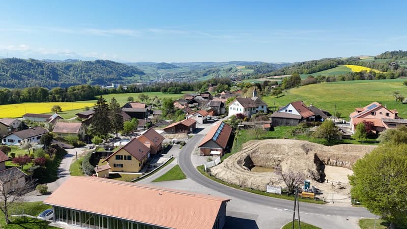 Bussy-sur-Moudon : villa de 5.5 pièces avec jardin et sous-sol privatif (2)