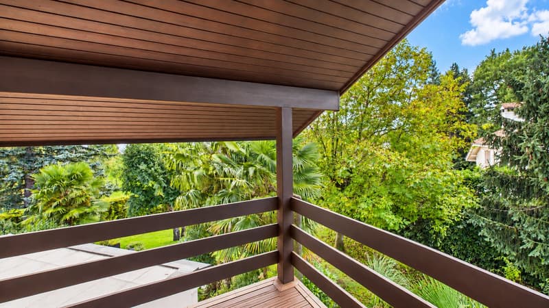 Maison familiale en demi-niveaux avec jardin arboré (14)