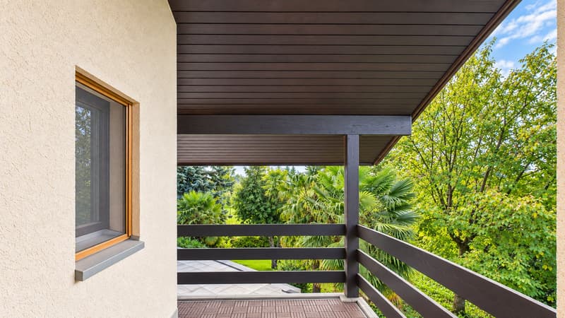 Maison familiale en demi-niveaux avec jardin arboré (13)