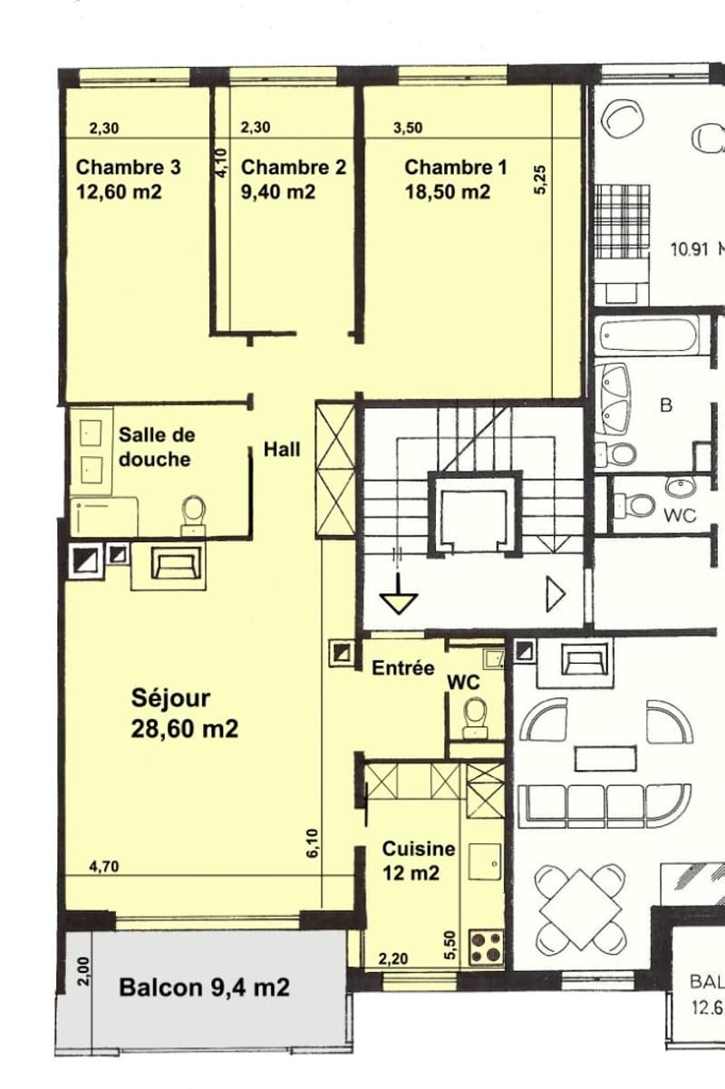 Appartement de 4,5 pièces entièrement rénové "haut standing" (11)