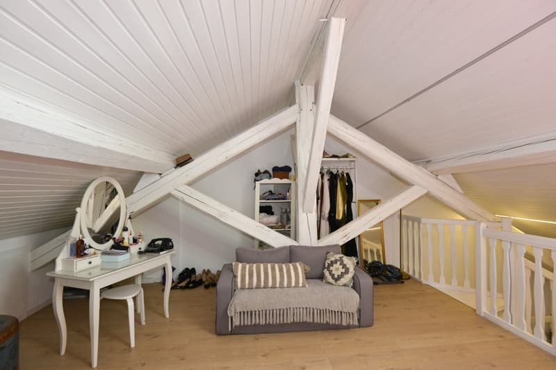 Beaucoup de cachet pour cet appartement de 4,5 pièces à Cossonay-Ville (11)