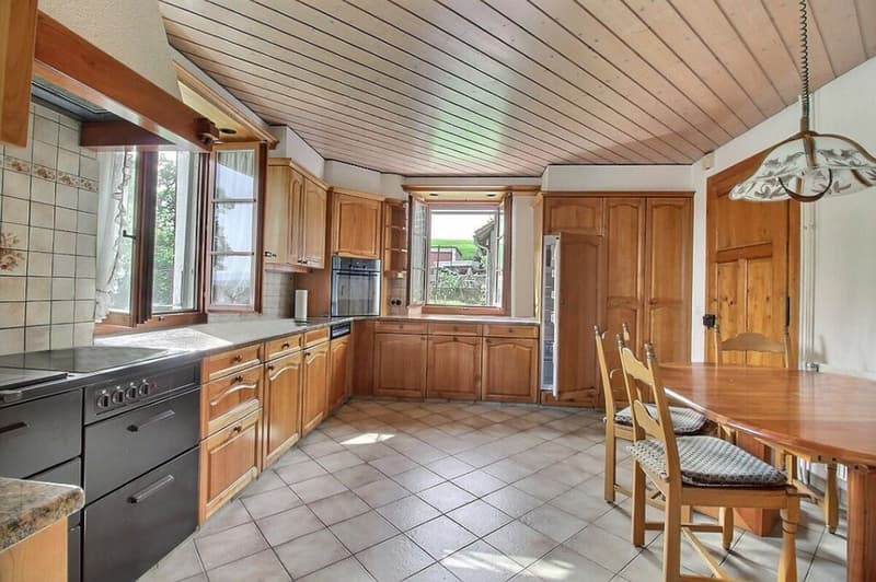 VUE SUPERBE ! BELLE MAISON FAMILIALE AVEC GRAND JARDIN CONSTRUCTIBLE - FONTAINE (11)