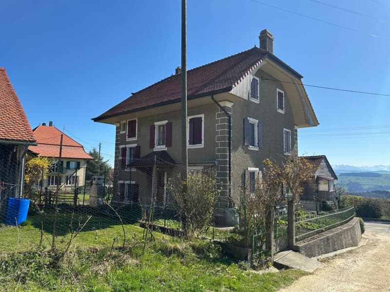 VUE SUPERBE ! BELLE MAISON FAMILIALE AVEC GRAND JARDIN CONSTRUCTIBLE - FONTAINE (18)