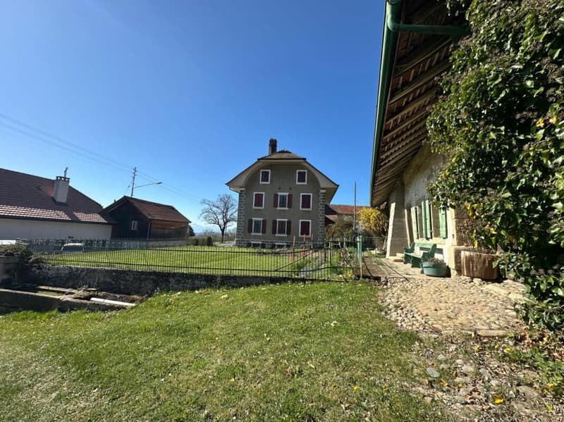 VUE SUPERBE ! BELLE MAISON FAMILIALE AVEC GRAND JARDIN CONSTRUCTIBLE - FONTAINE (3)