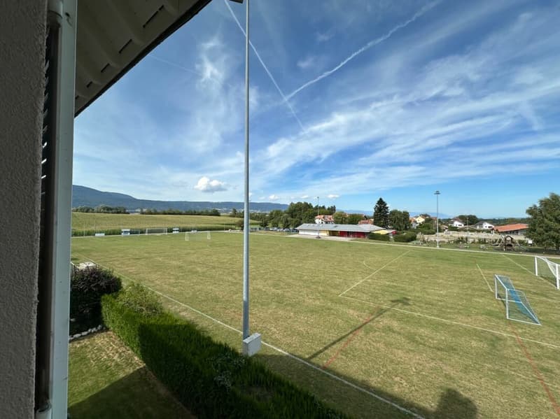 APPARTEMENT EN DUPLEX DE 5 PIÈCES AVEC BALCON ET PLACES DE PARC INTÉRIEURE ET EXTÉRIEURE (22)