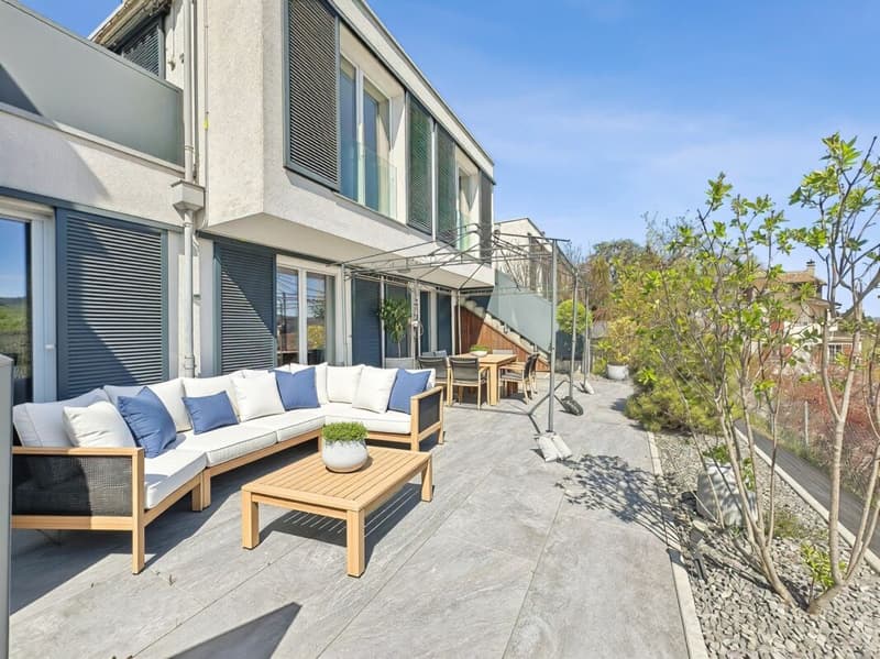VILLA CONTIGUË FAMILIALE, AU CALME, AVEC TERRASSES ET BELLE LUMINOSITÉ (1)