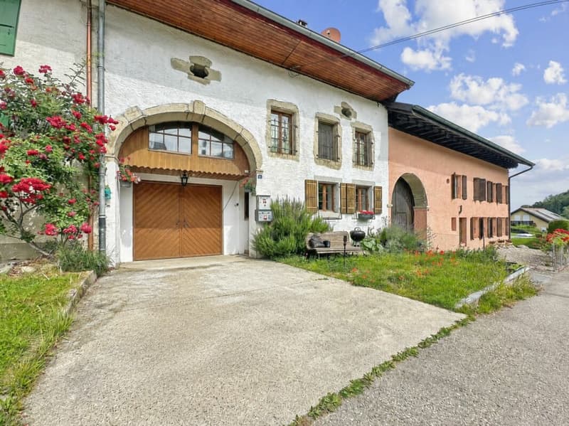 MAISON VILLAGEOISE CONTIGUË DE 2 APPARTEMENTS (2)