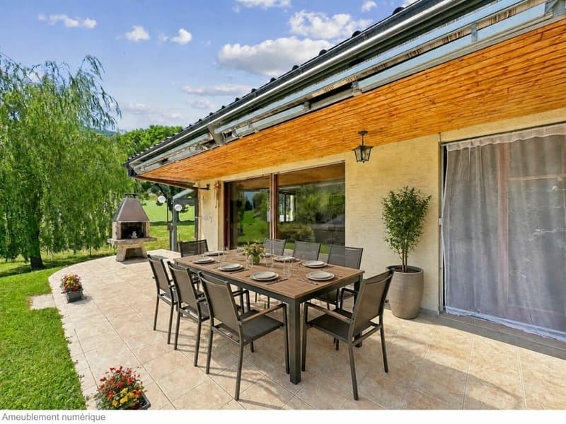 VILLA INDIVIDUELLE DE PLAIN-PIED EN BORDURE DE ZONE AGRICOLE AVEC UN RUISSEAU (8)