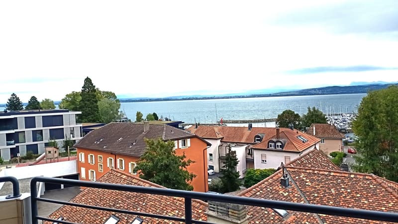 Magnifique avec vue lac imprenable à 5 min. de la plage (2)