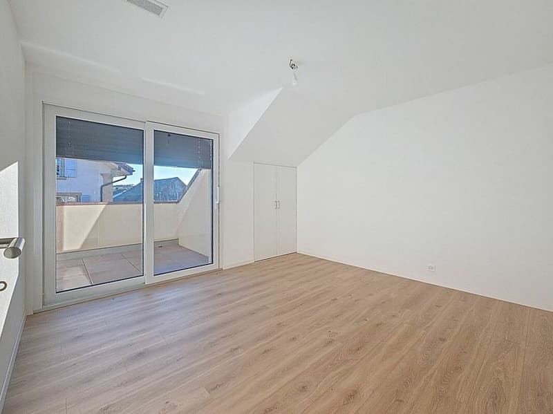 Très bel appartement de 4.5 pces neuf (Lot 9) (10)