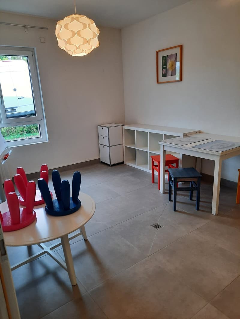 Joli local de 3 pces convenant pour un bureau ou pour un thérapeute (11)
