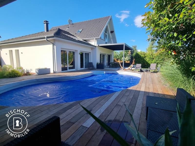 AUSSERGEWÖHNLICHE VILLA 16 MINUTEN VON ALLSCHWILL ENTFERNT | homegate.ch
