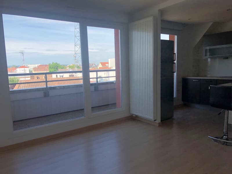 Appartement 2 pièces moderne avec balcon et garage à Saint-Louis (12)