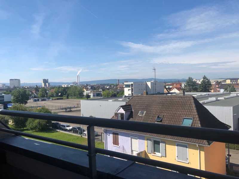 Appartement 2 pièces moderne avec balcon et garage à Saint-Louis (13)