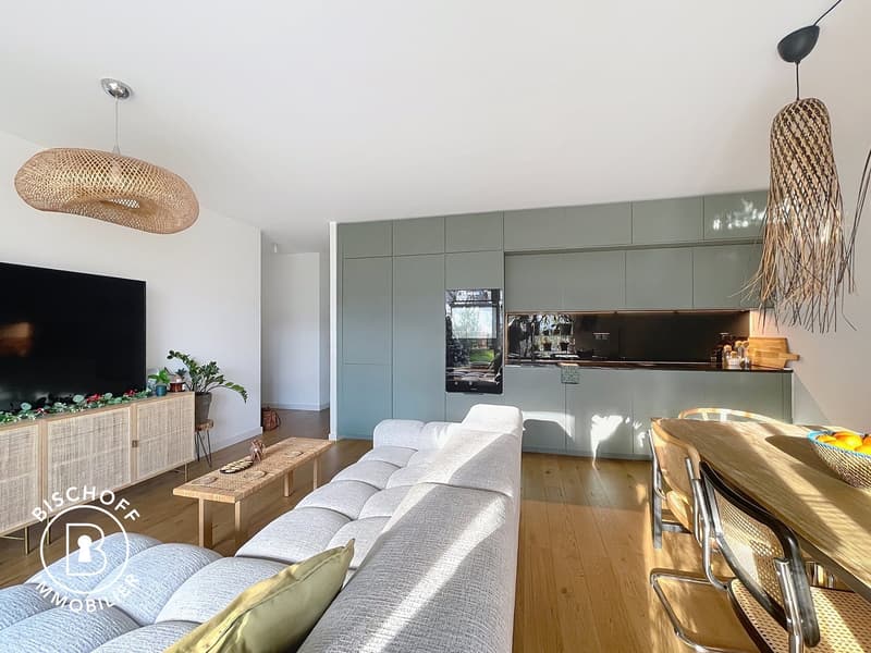 Außergewöhnliche Wohnung im Erdgeschoss (16)