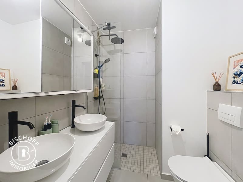 Außergewöhnliche Wohnung im Erdgeschoss (10)